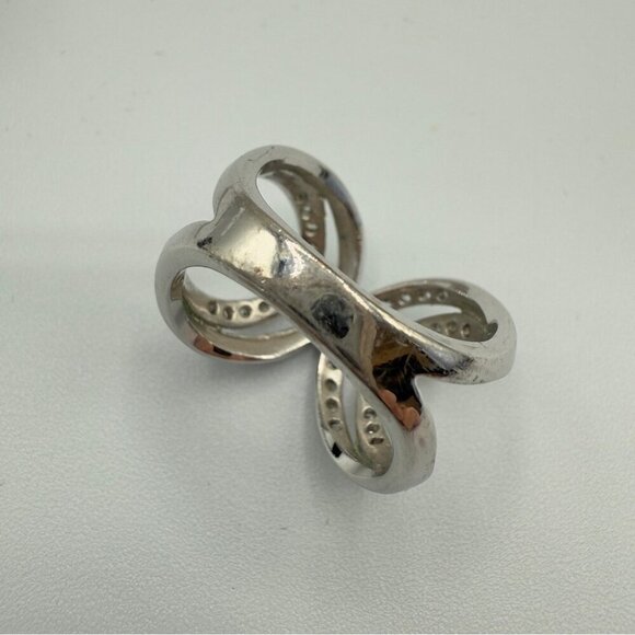 Gorgeous 'Embrace' Infinity Style rIng with CZ studded band - Picture 11 of 14